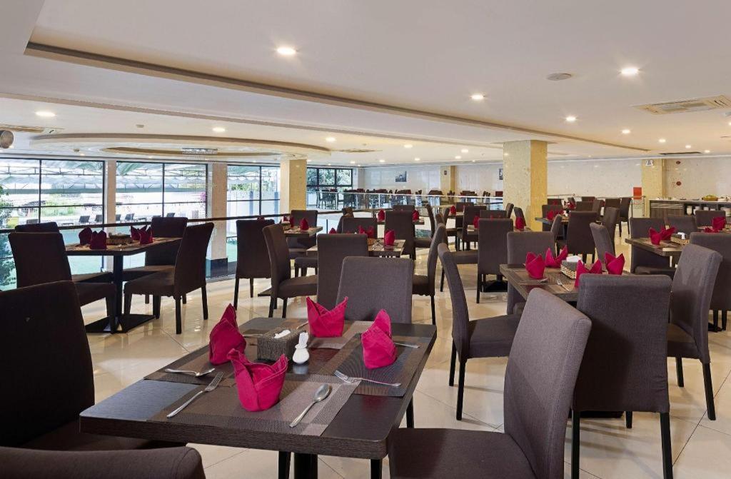 Aries Hotel Nha Trang Extérieur photo